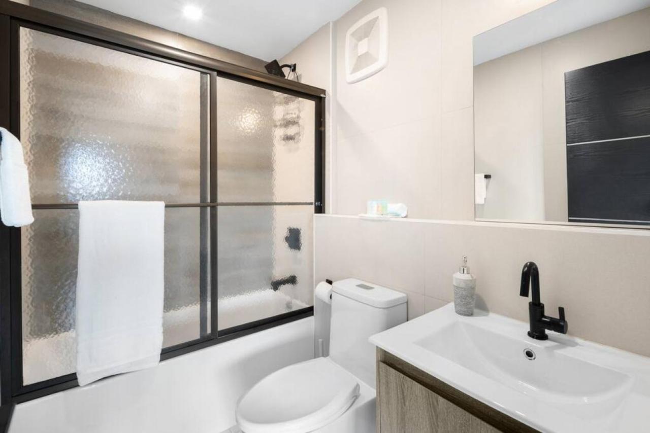 Apartamento Nyc Skyline Views, Sauna & Rooftop - Romantic Escape At 